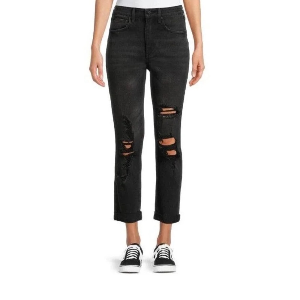 No Boundaries Curvy High Rise Destructed Skinny Jeans
